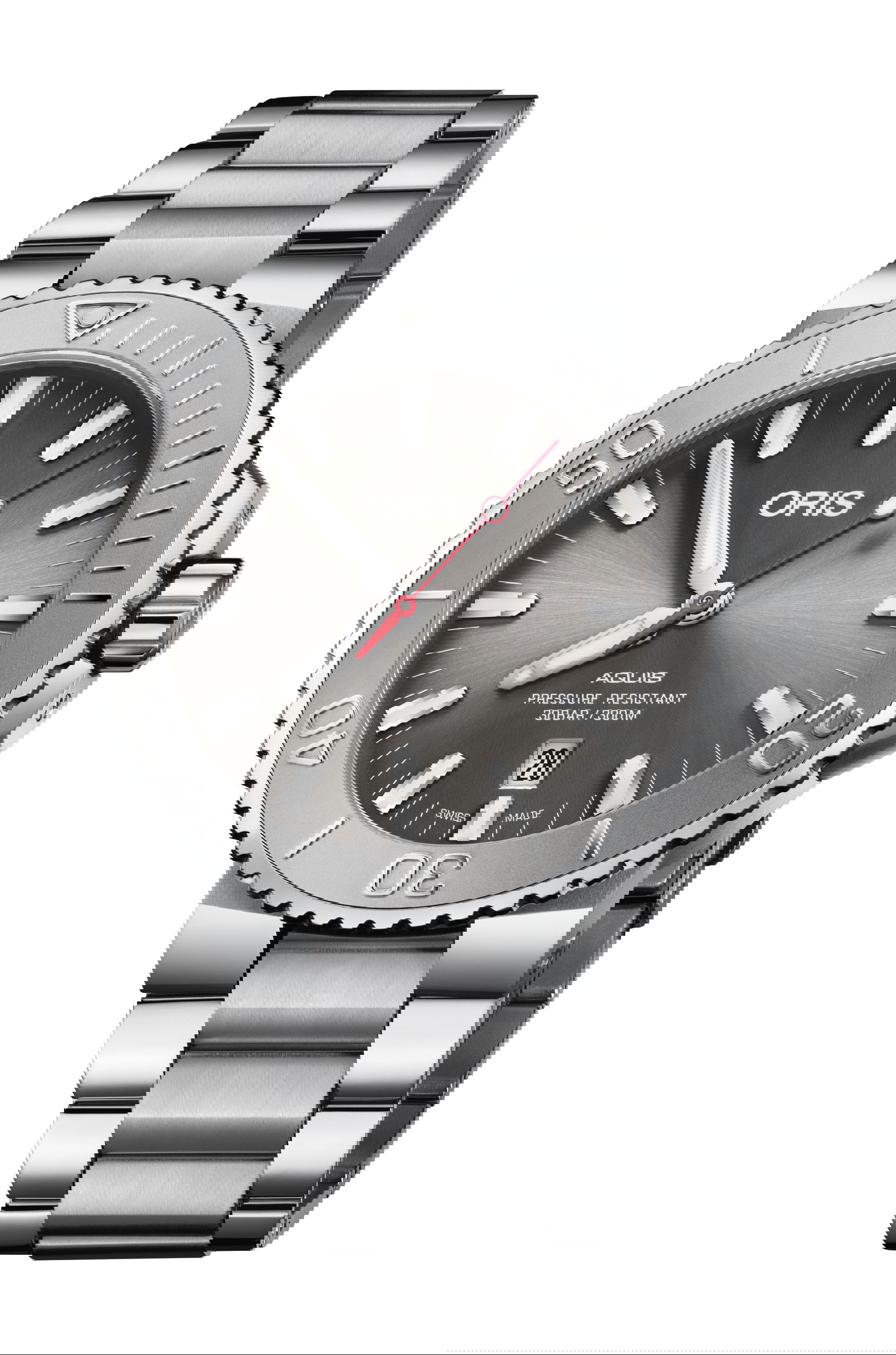 Oris Aquis Date Relief luxury timepiece - detailed view