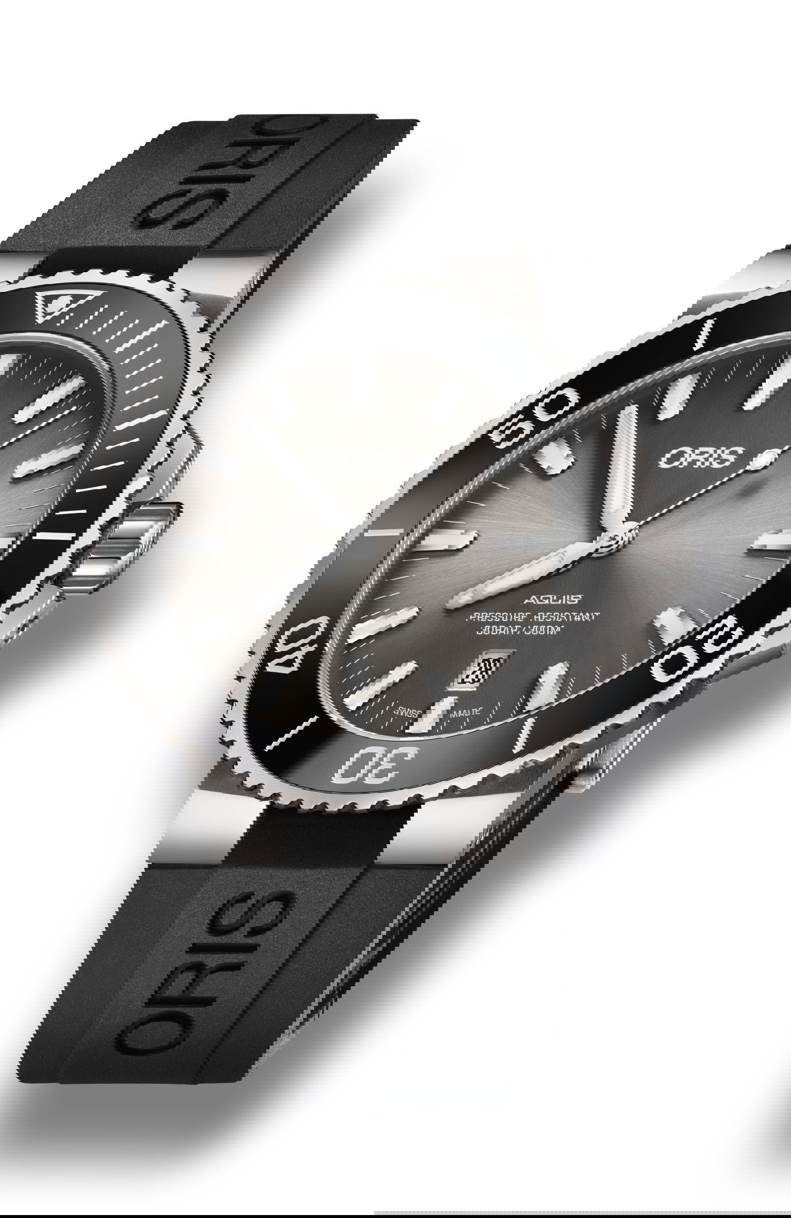 Oris Aquis Titanium Date luxury timepiece - detailed view