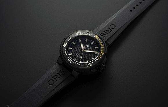 Oris AquisPro Date Calibre 400 - View 2
