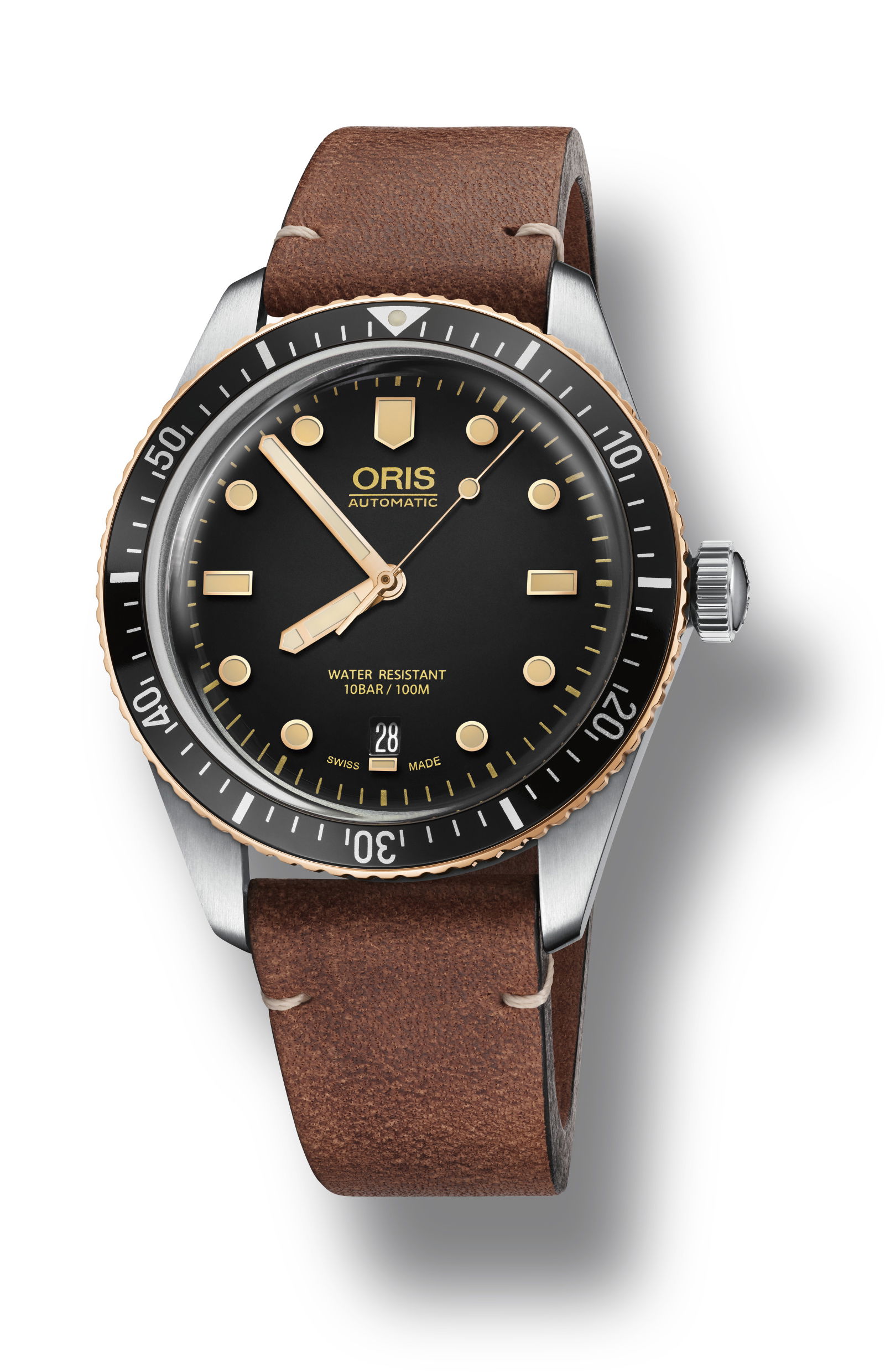 Oris Divers Sixty-Five luxury timepiece - detailed view