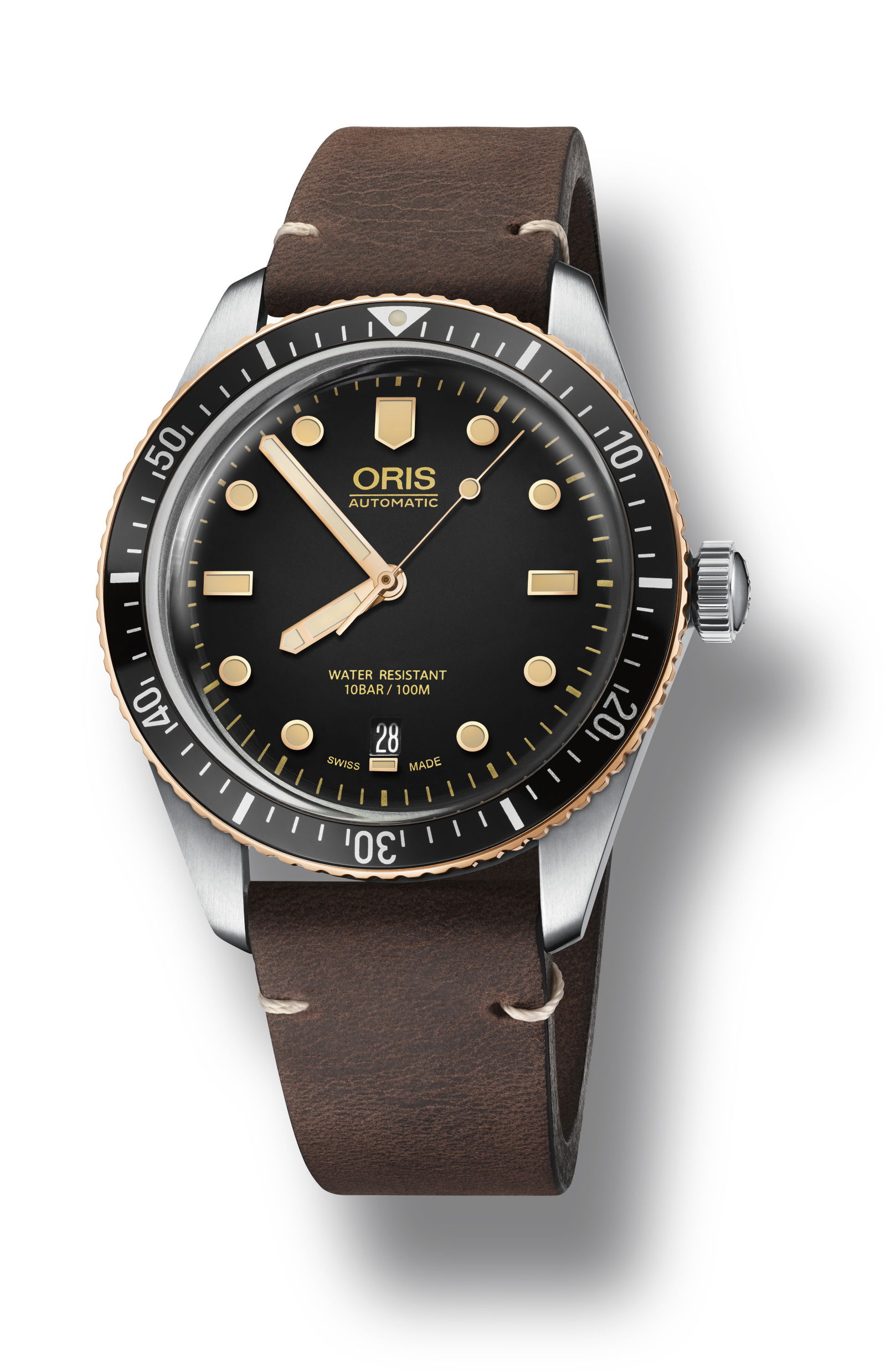 Oris Divers Sixty-Five luxury timepiece - detailed view