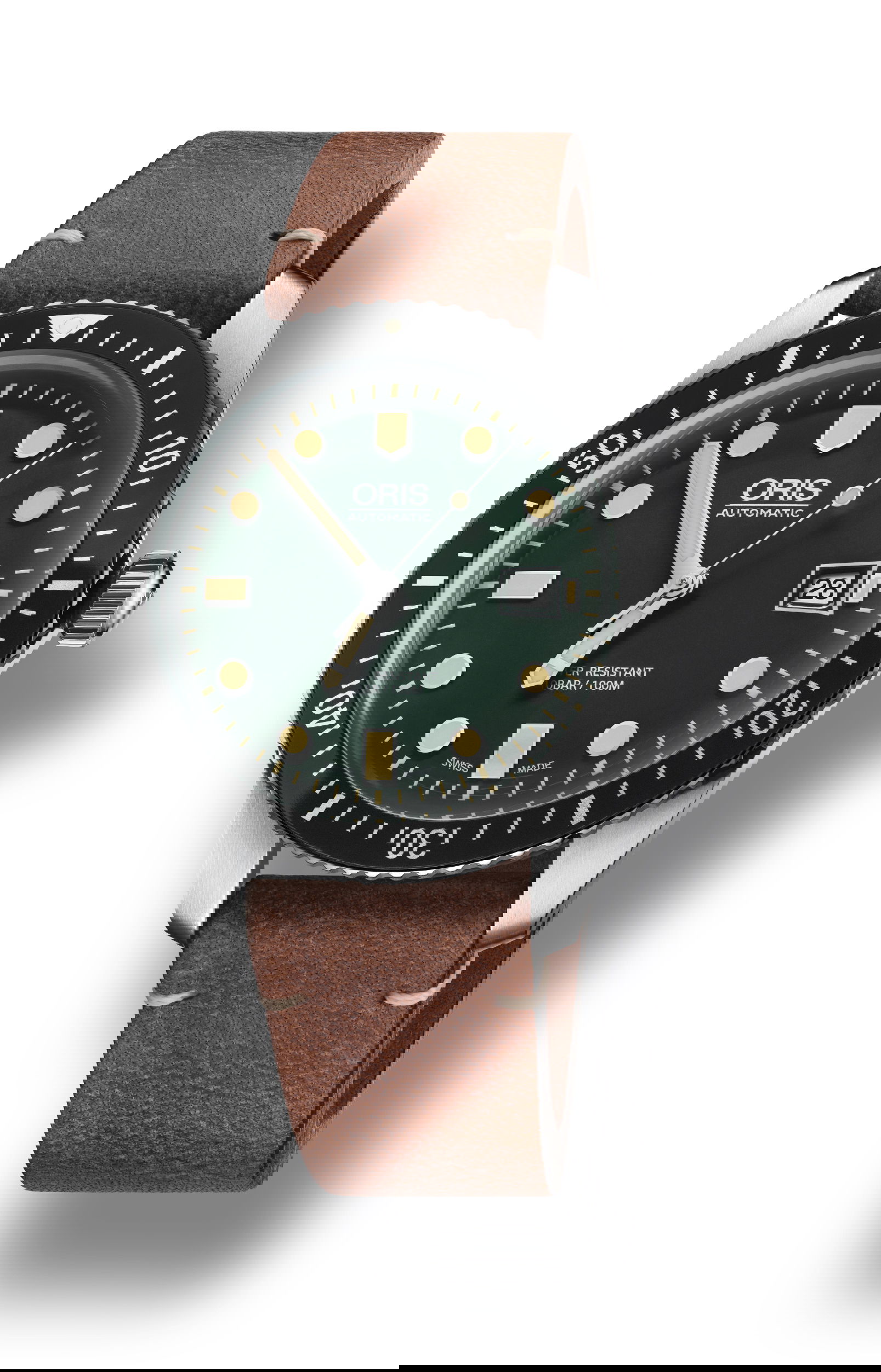 Oris Divers Sixty-Five luxury timepiece - detailed view