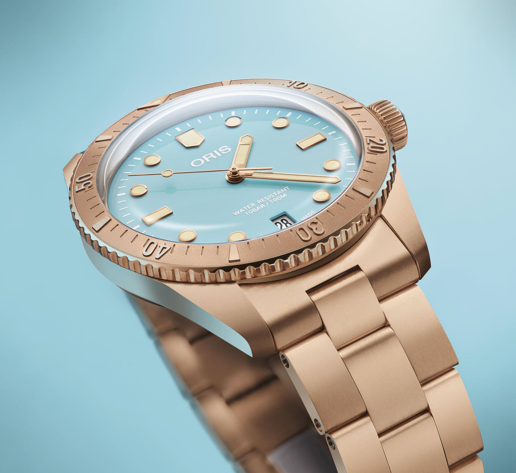 Oris Divers Sixty-Five ‘Cotton Candy’ - View 2