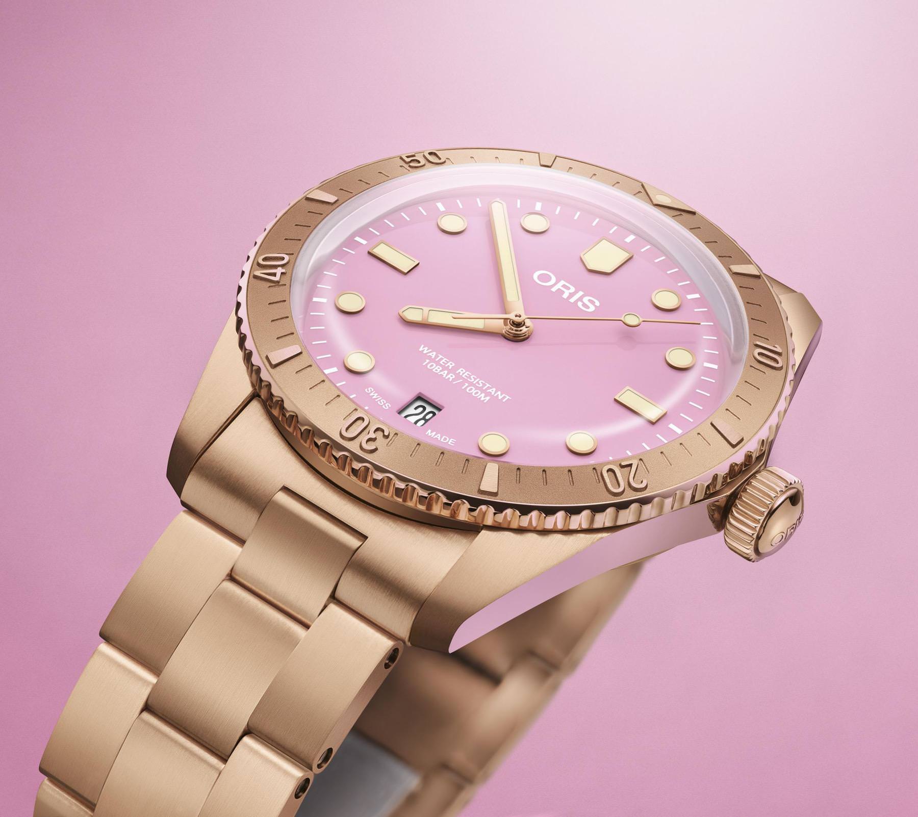 Oris Divers Sixty-Five ‘Cotton Candy’ - View 2