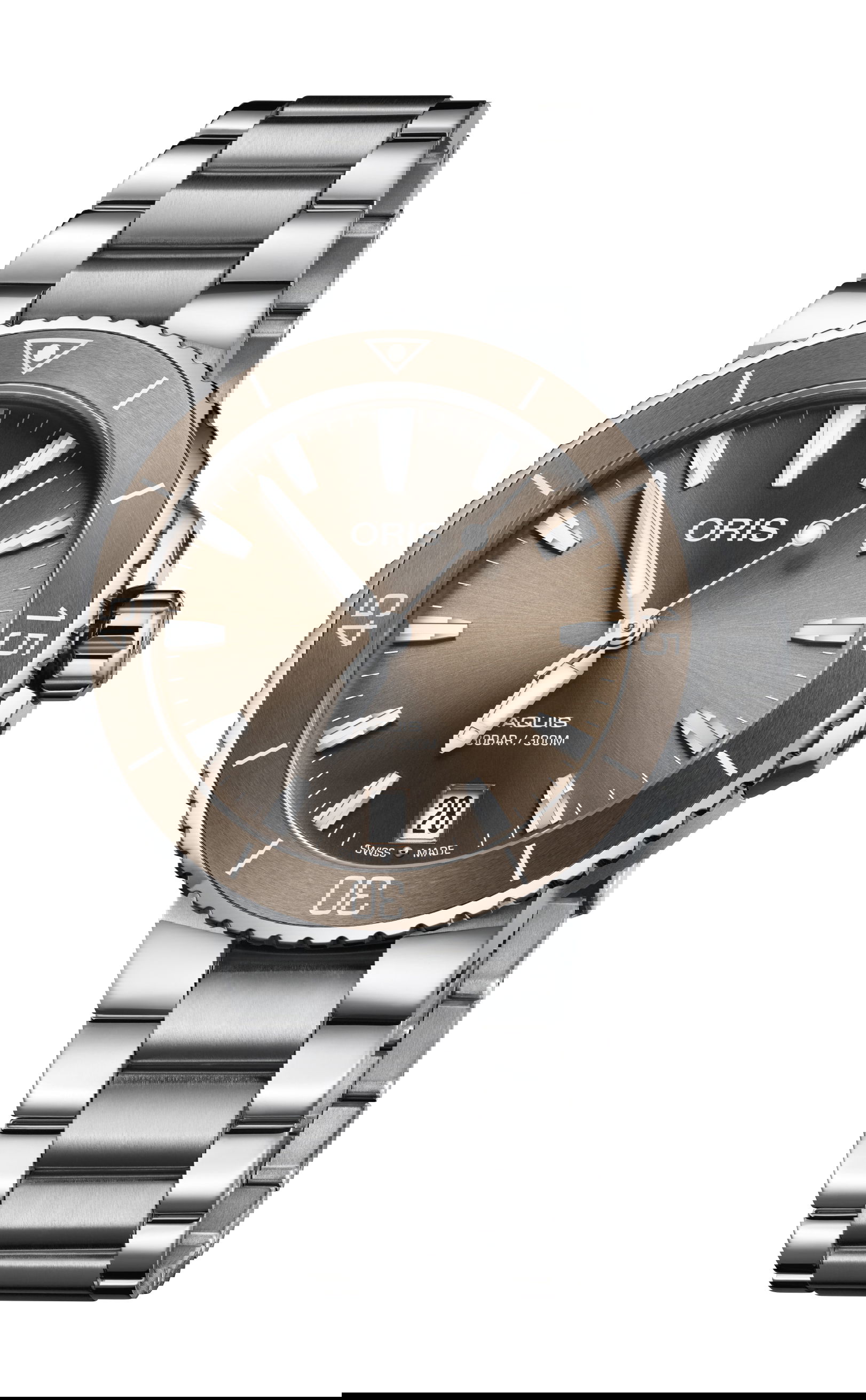 Oris Oris Aquis Date luxury timepiece - detailed view