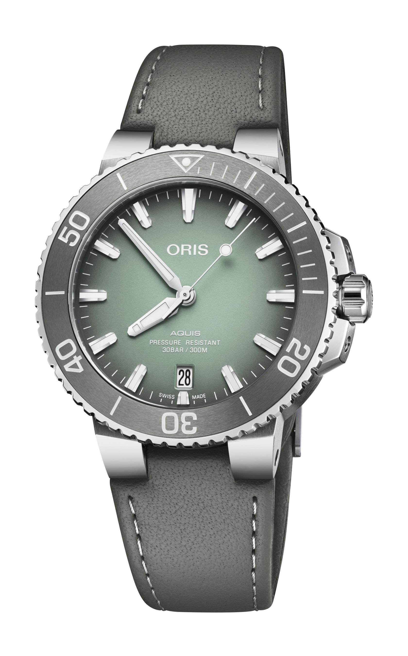 Oris Oris Aquis Date luxury timepiece - detailed view