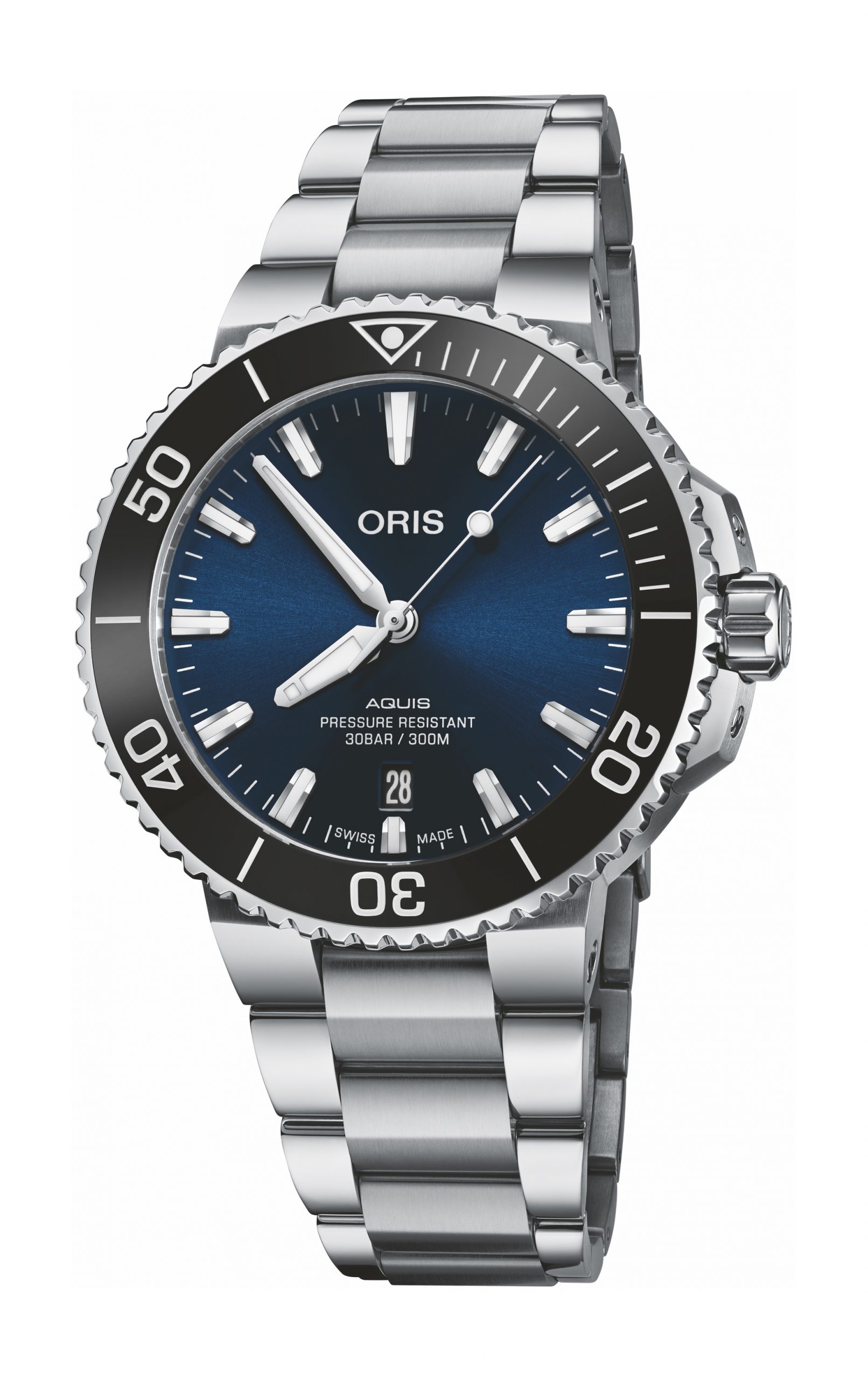 Oris Aquis Date luxury timepiece - detailed view