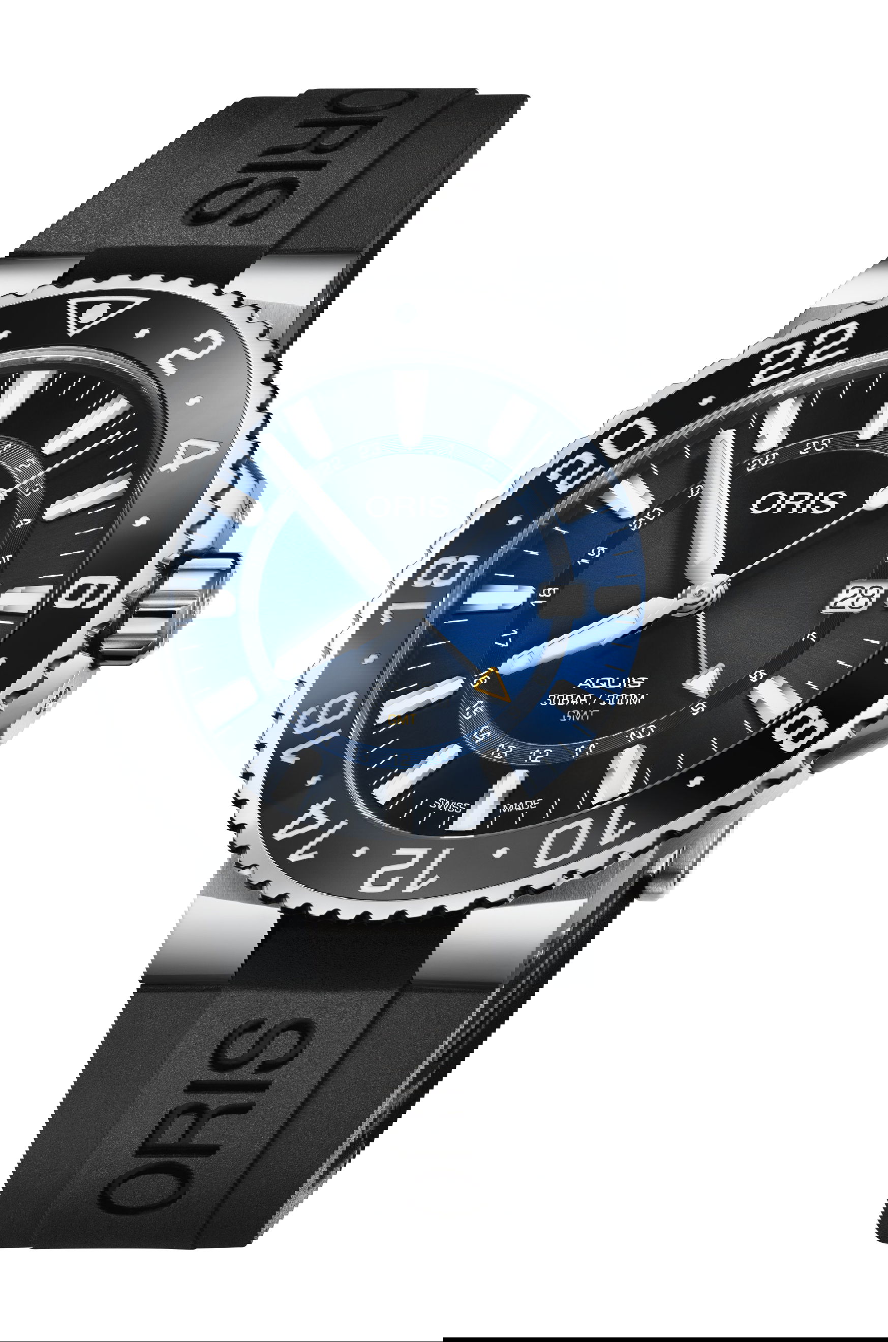 Oris Aquis GMT Date luxury timepiece - detailed view