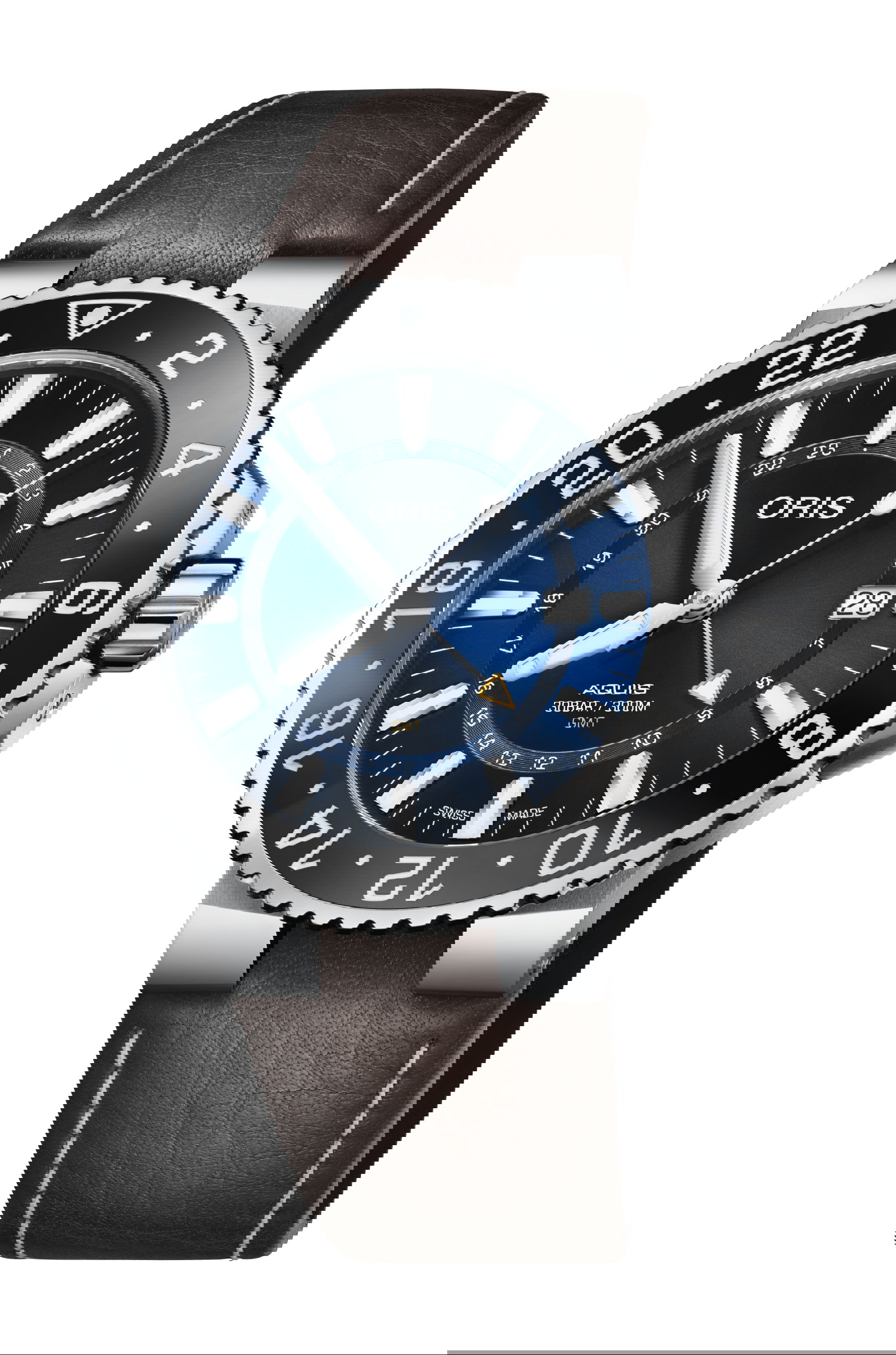 Oris Oris Aquis GMT Date luxury timepiece - detailed view