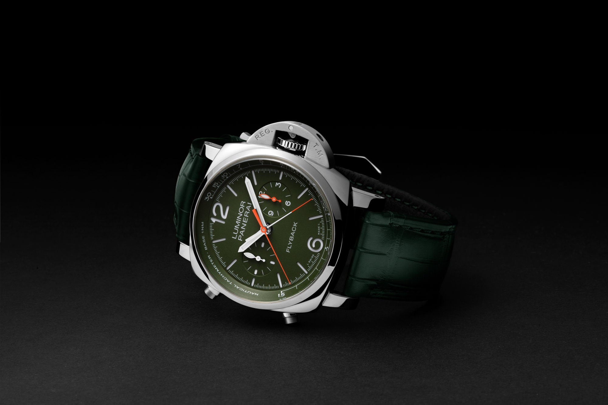 Panerai Luminor Chrono Flyback Verde Militare - View 3