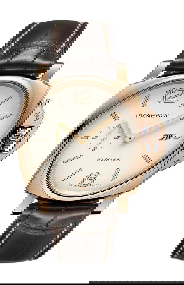 Panerai Luminor Due Goldtech™ luxury timepiece - detailed view