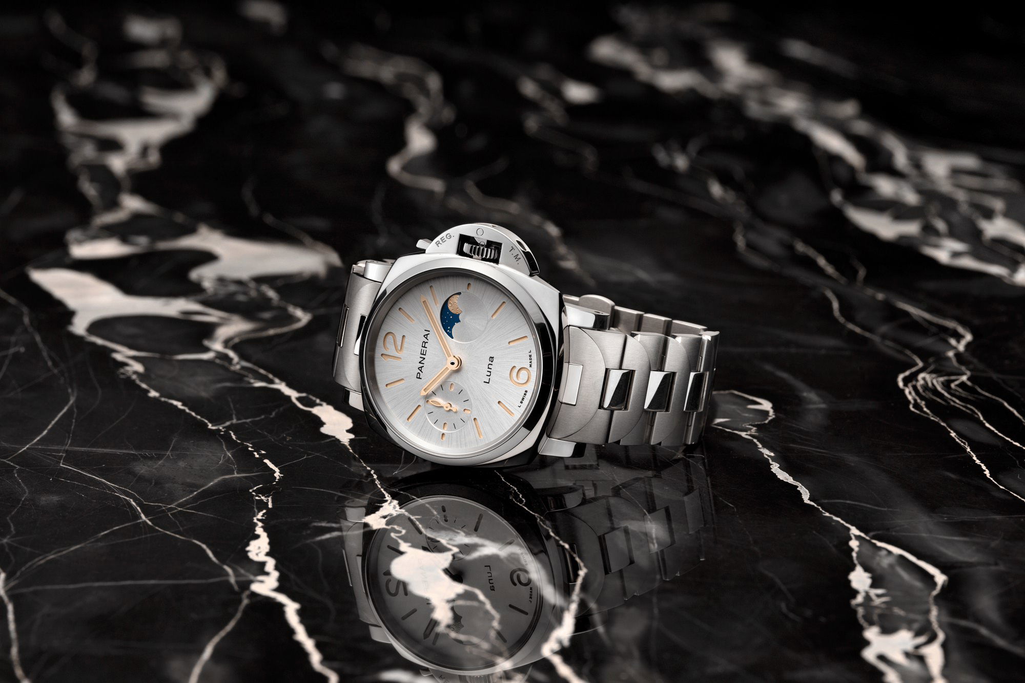Panerai Luminor Due Luna - View 2