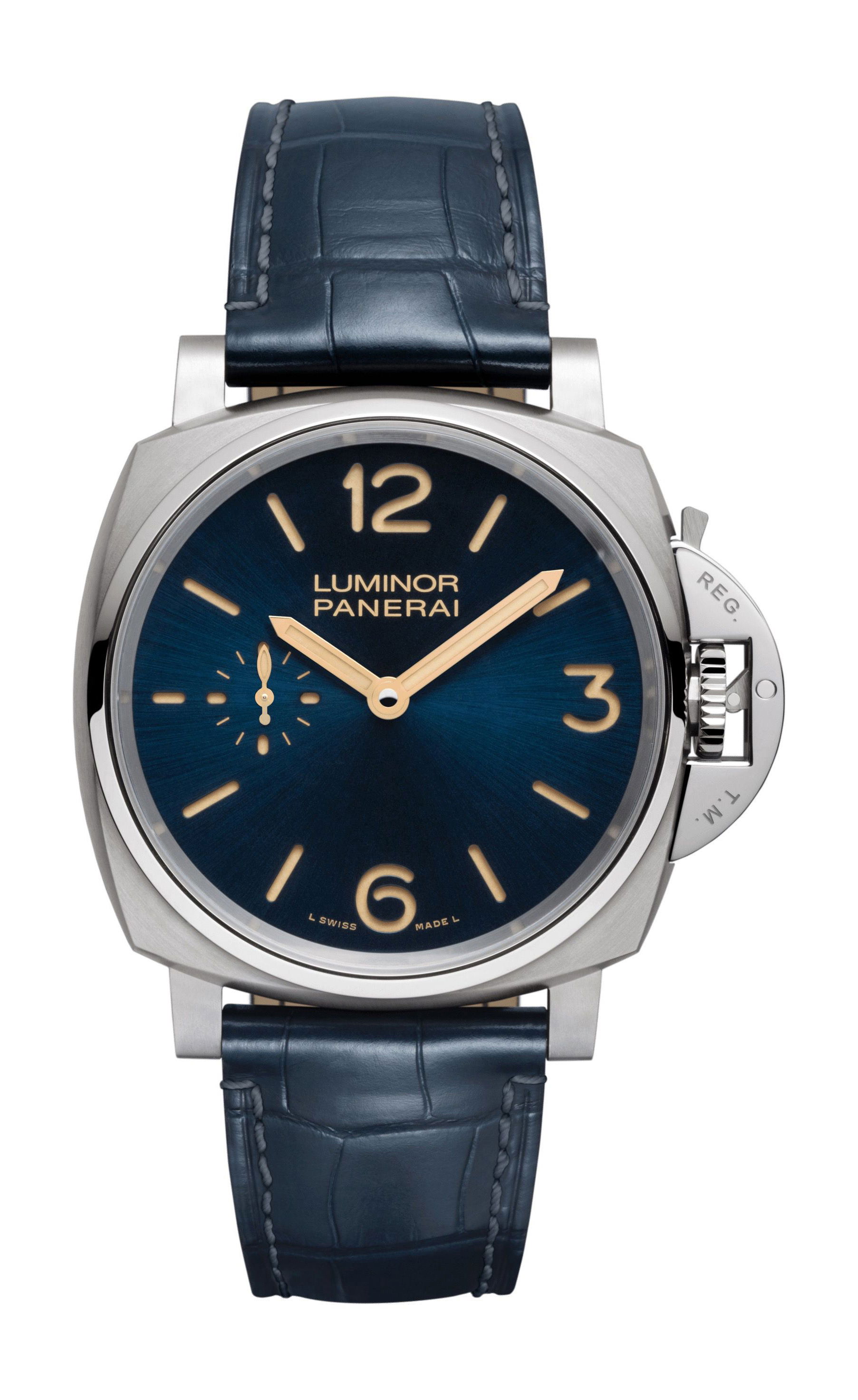 Panerai Luminor Due luxury timepiece - detailed view