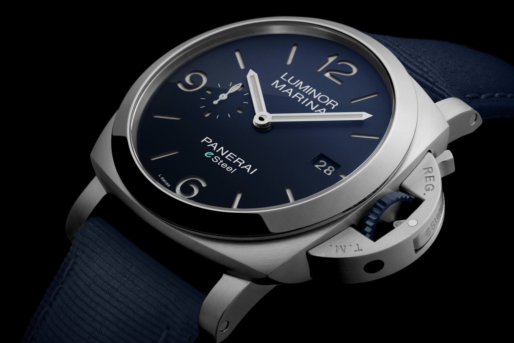 Panerai Luminor Marina eSteel - View 3