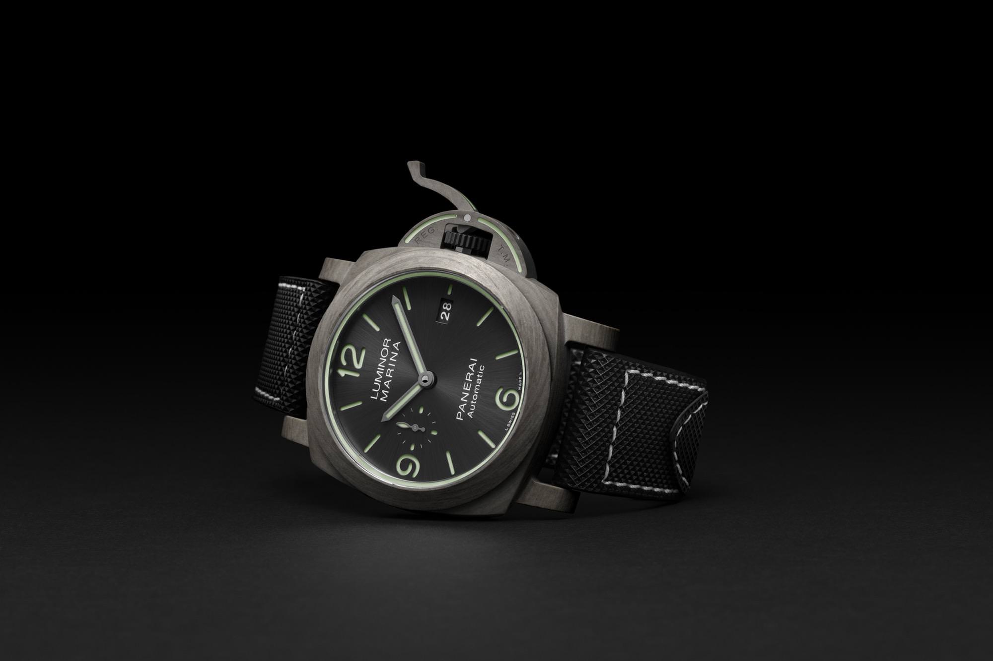 Panerai Luminor Marina - View 3