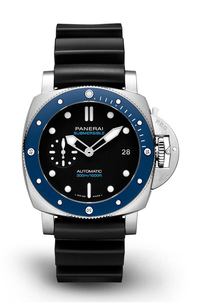 Panerai Submersible Azzurro luxury timepiece - detailed view