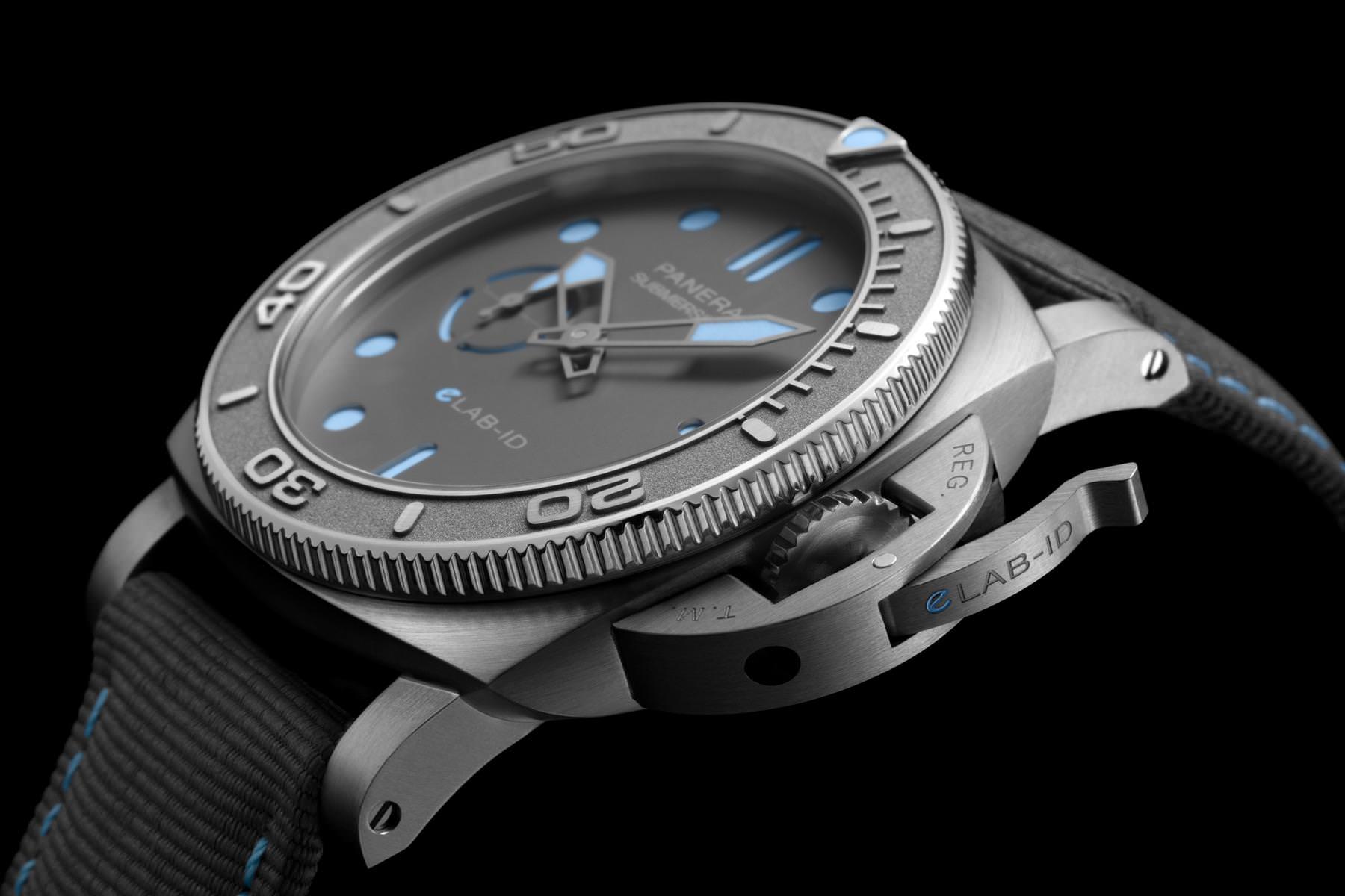 Panerai Submersible eLAB-ID - View 3