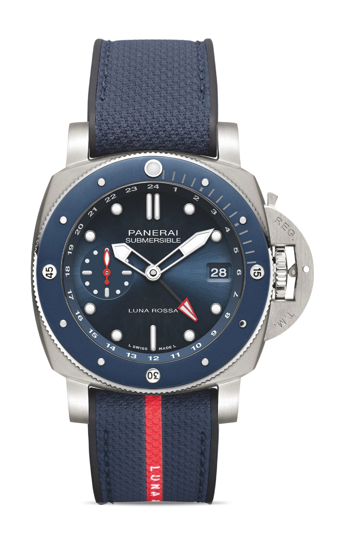 Panerai Submersible GMT Luna Rossa Titanio luxury timepiece - detailed view