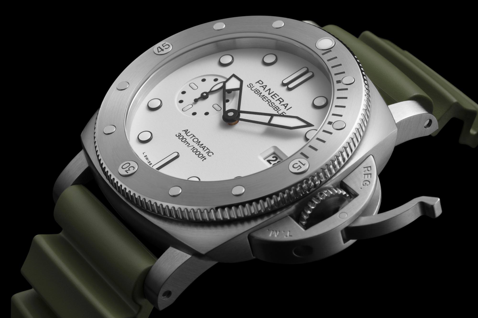 Panerai Submersible QuarantaQuattro Bianco - View 2