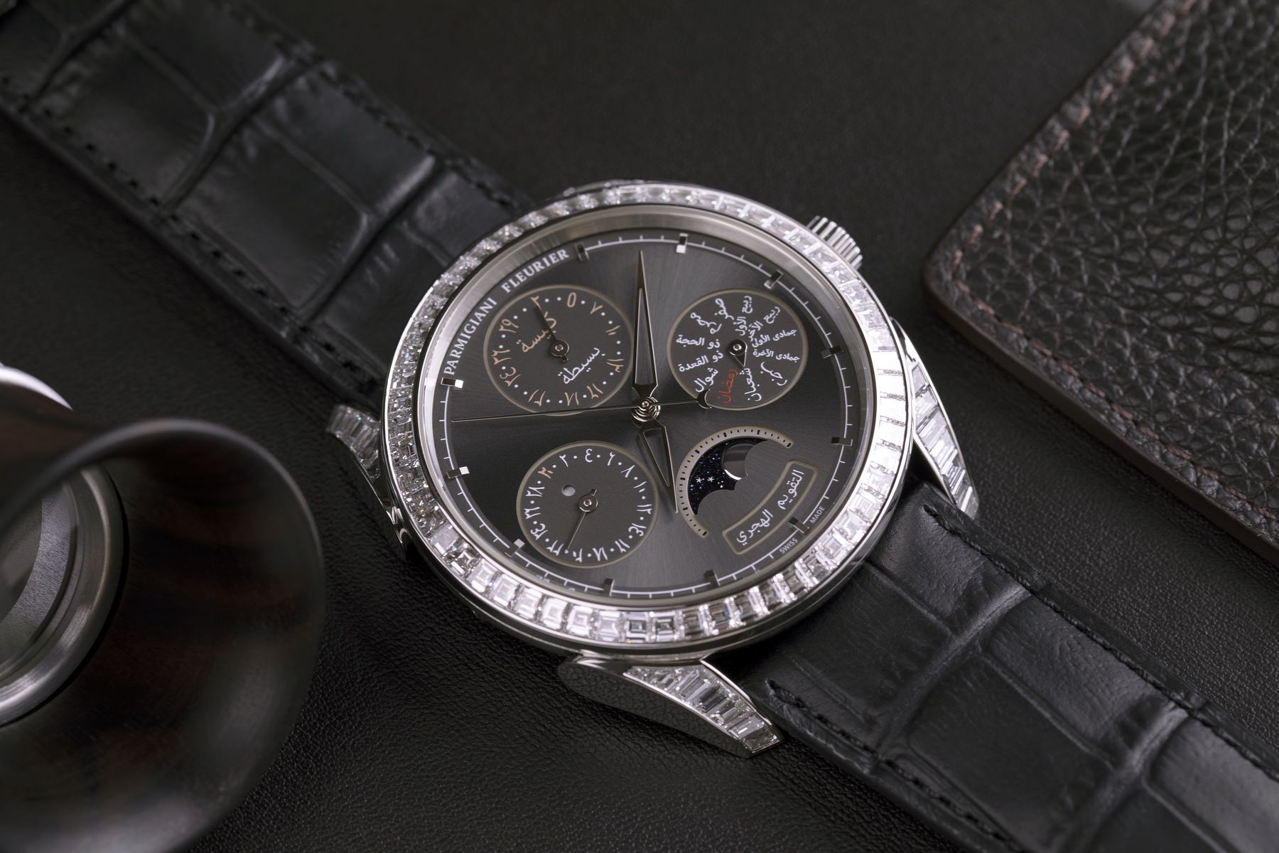 Parmigiani Fleurier Tonda Hijri Perpetual Calendar - View 3