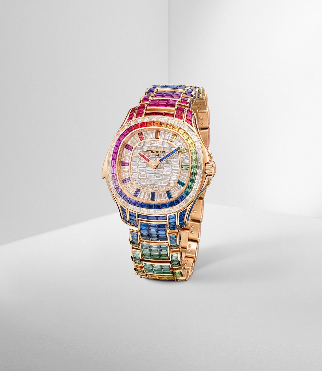 Patek Philippe Aquanaut Luce Rainbow Minute Repeater Haute Joaillerie - View 2