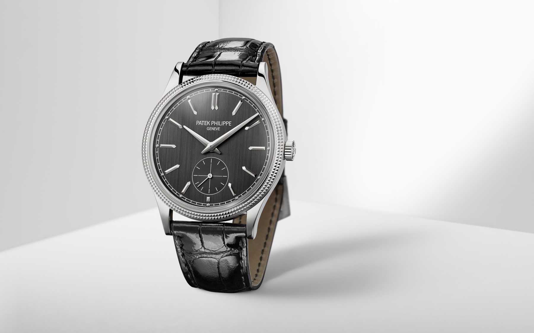 Patek Philippe Calatrava “Clous de Paris” - View 3