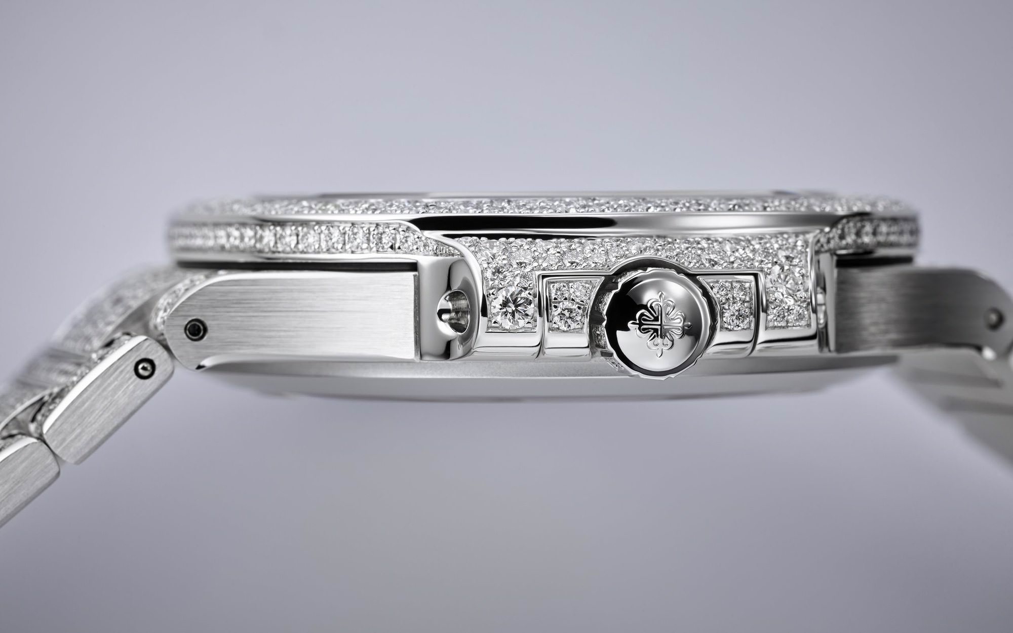 Patek Philippe Nautilus - View 2