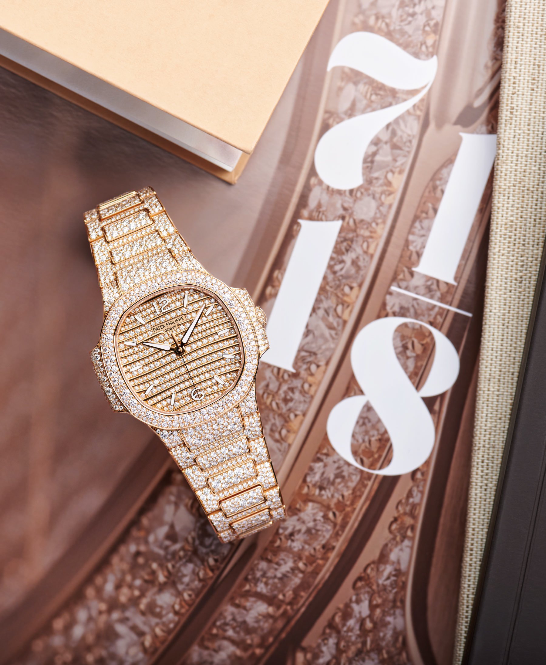 Patek Philippe Nautilus - View 3
