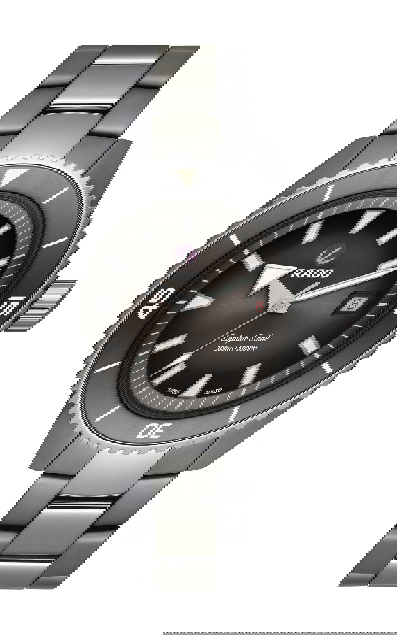 Rado Captain Cook High-Tech Ceramic Diver luxury timepiece - detailed view