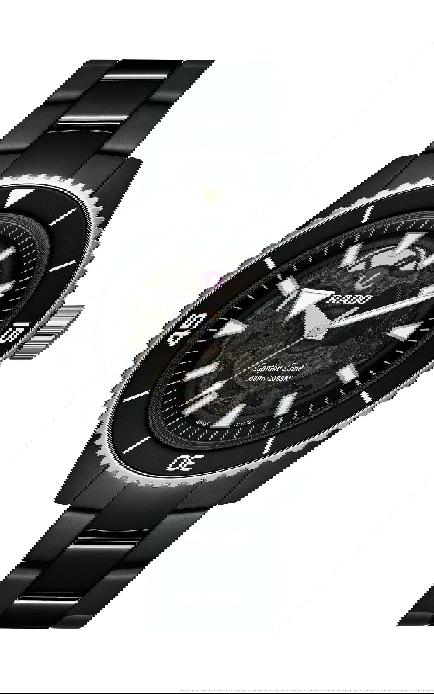 Rado Captain Cook High-Tech Ceramic luxury timepiece - detailed view