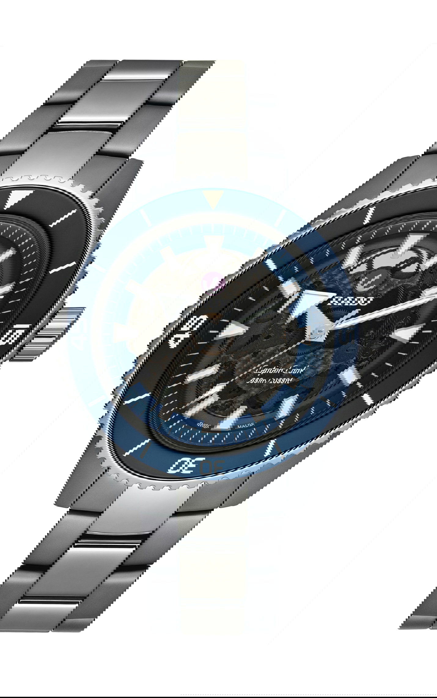 Rado Captain Cook High-Tech Ceramic luxury timepiece - detailed view