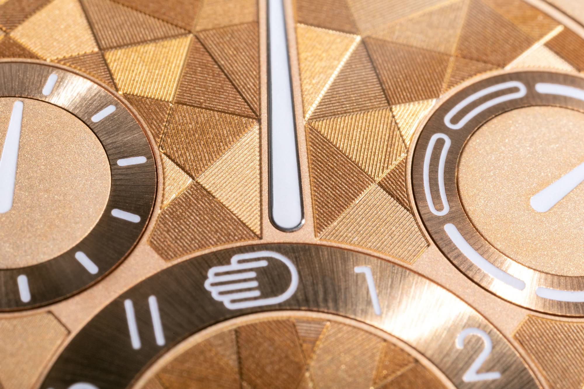 Ressence Type 1 Slim DX2 - View 3