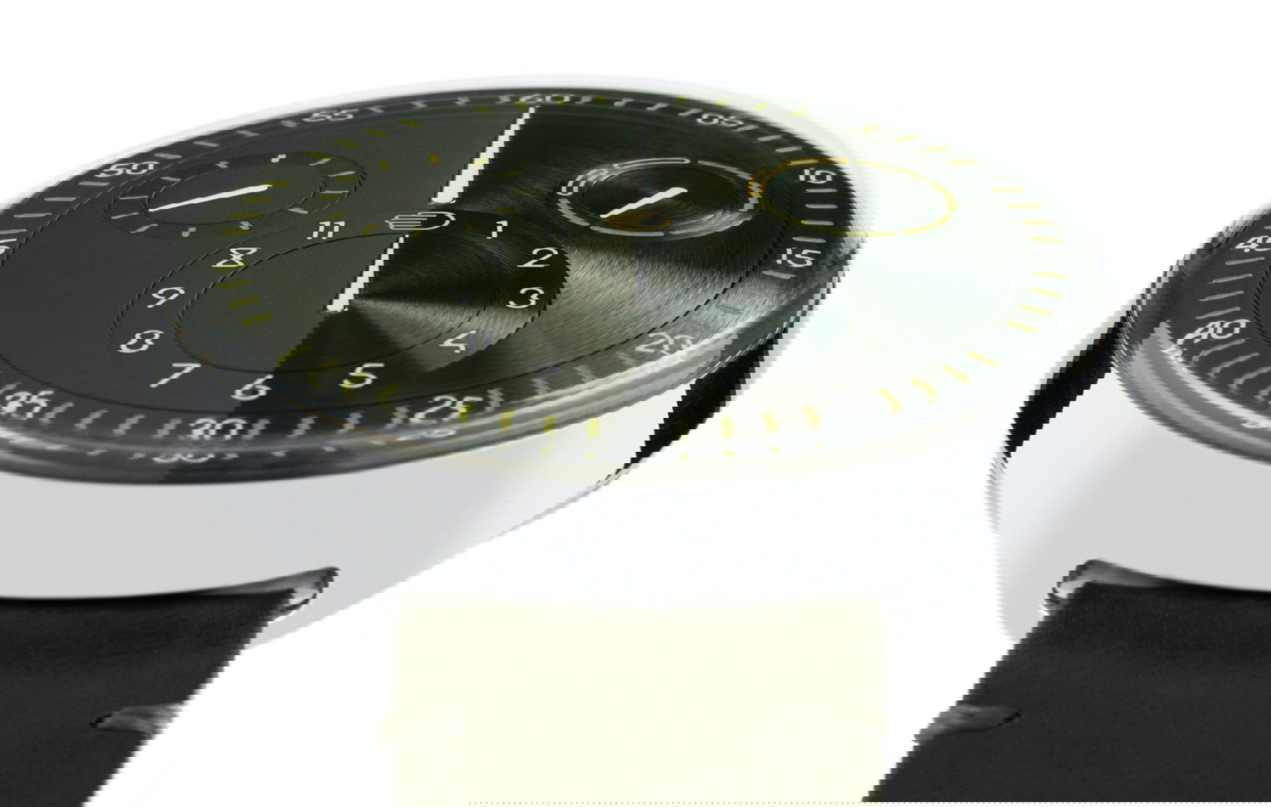 Ressence Type 1 Slim X - View 3