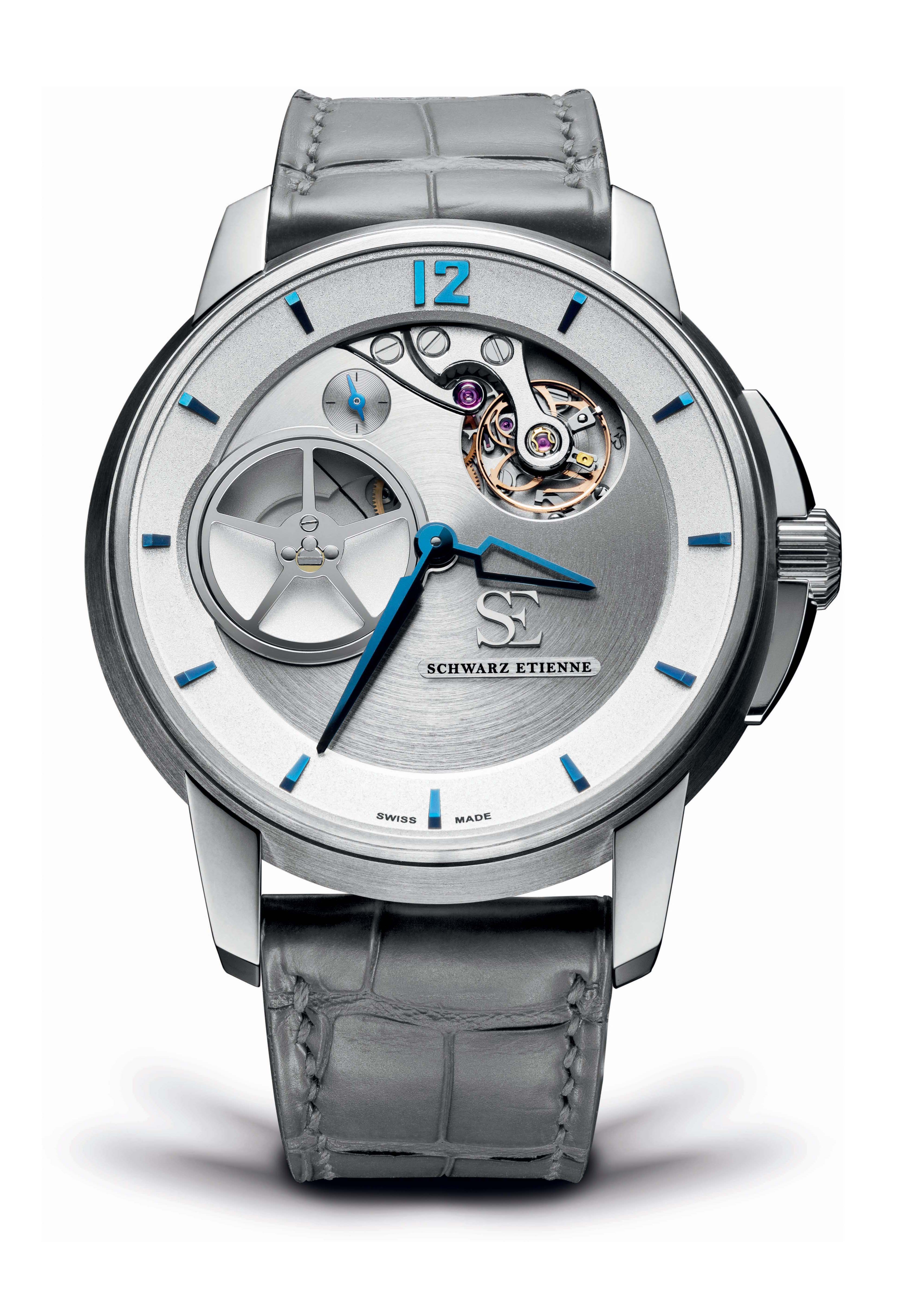 Schwarz Etienne Roswell luxury timepiece - detailed view