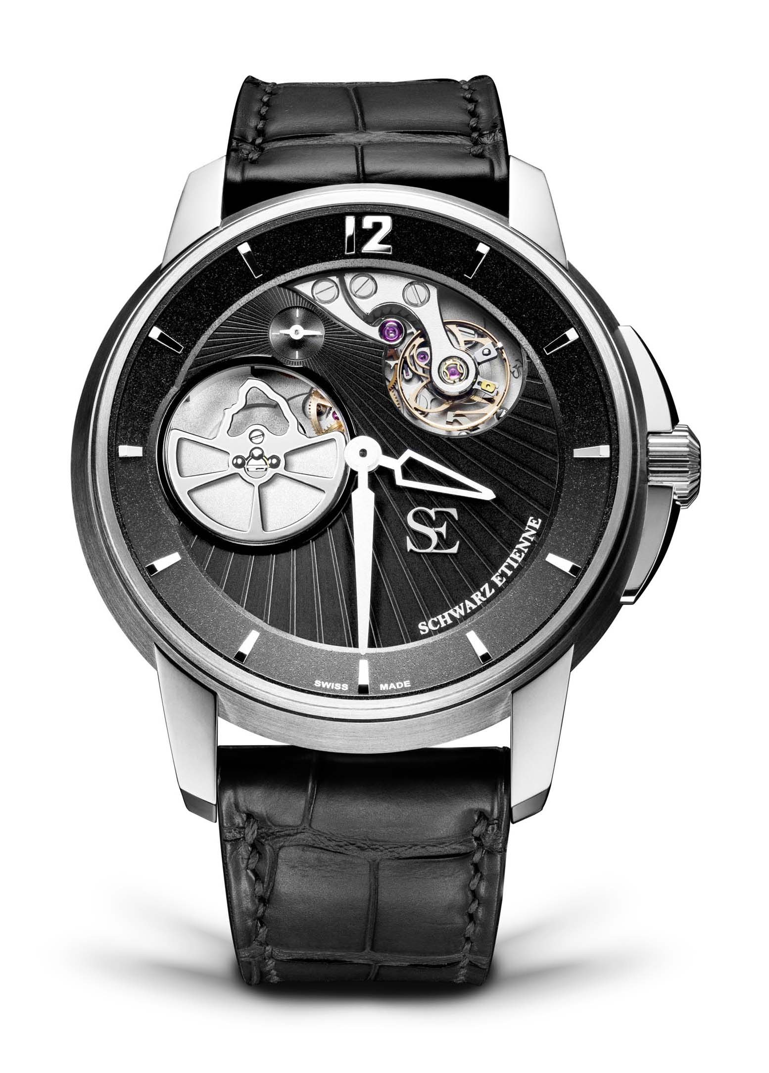 Schwarz Etienne Roswell Voyage luxury timepiece - detailed view