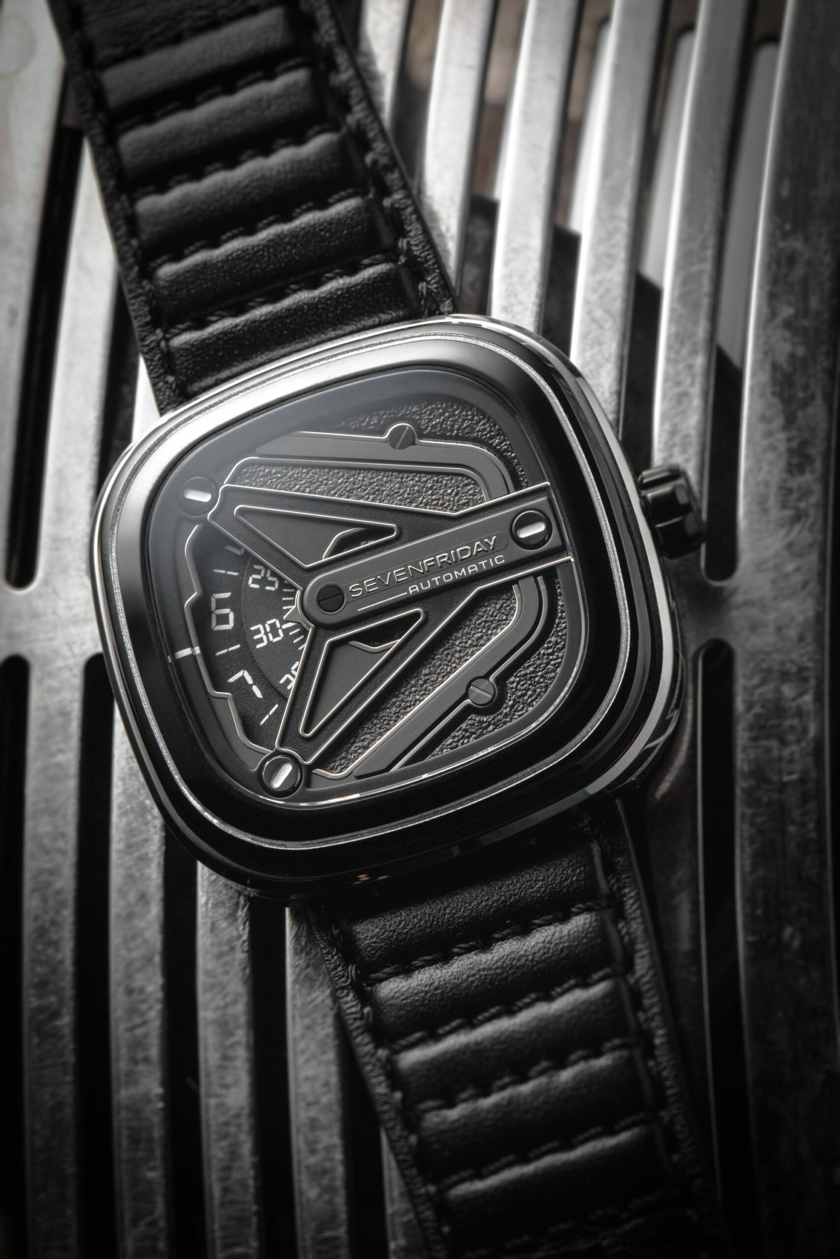 SevenFriday M3/08 Chrome - View 2