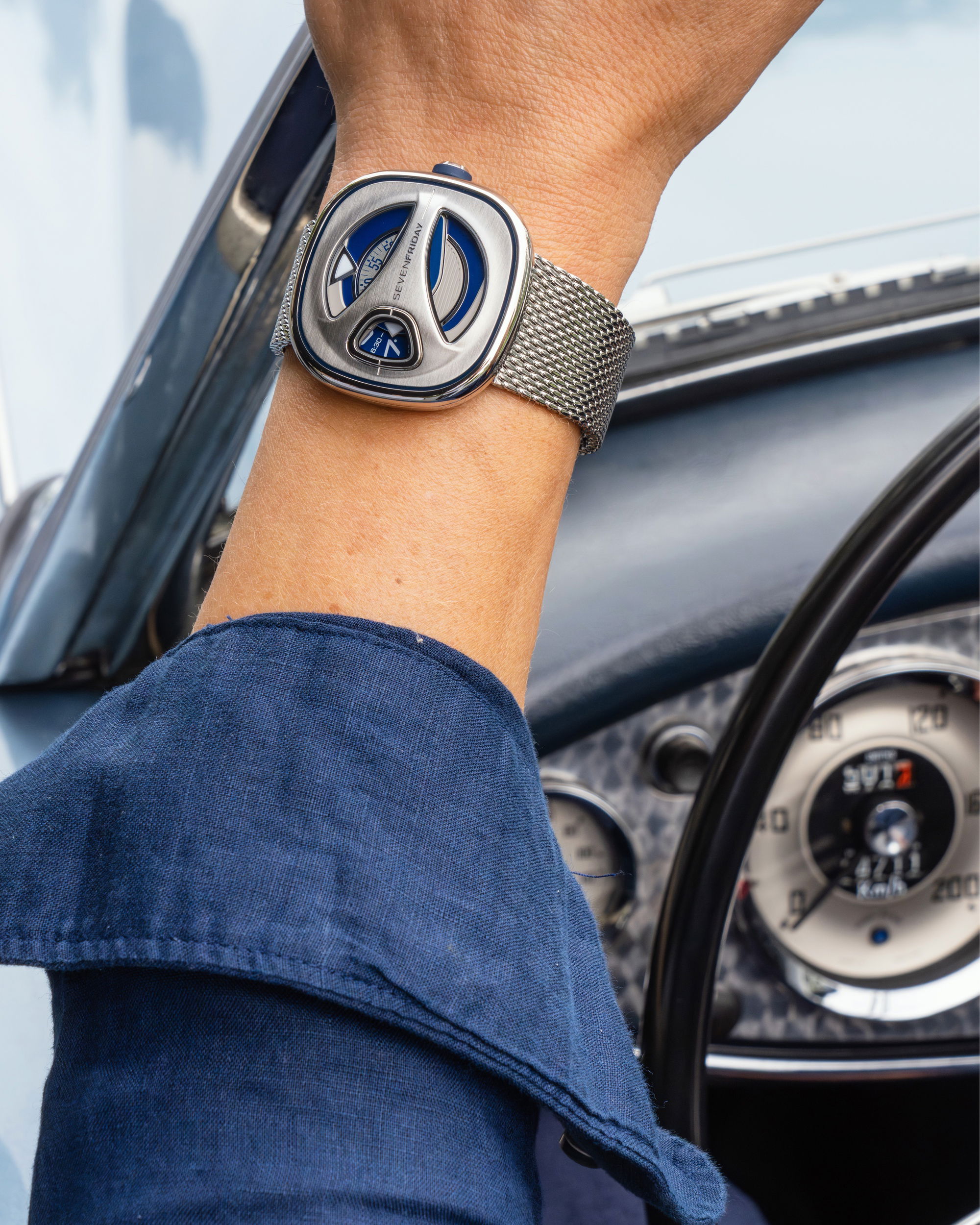 SevenFriday ME1/01 - View 3