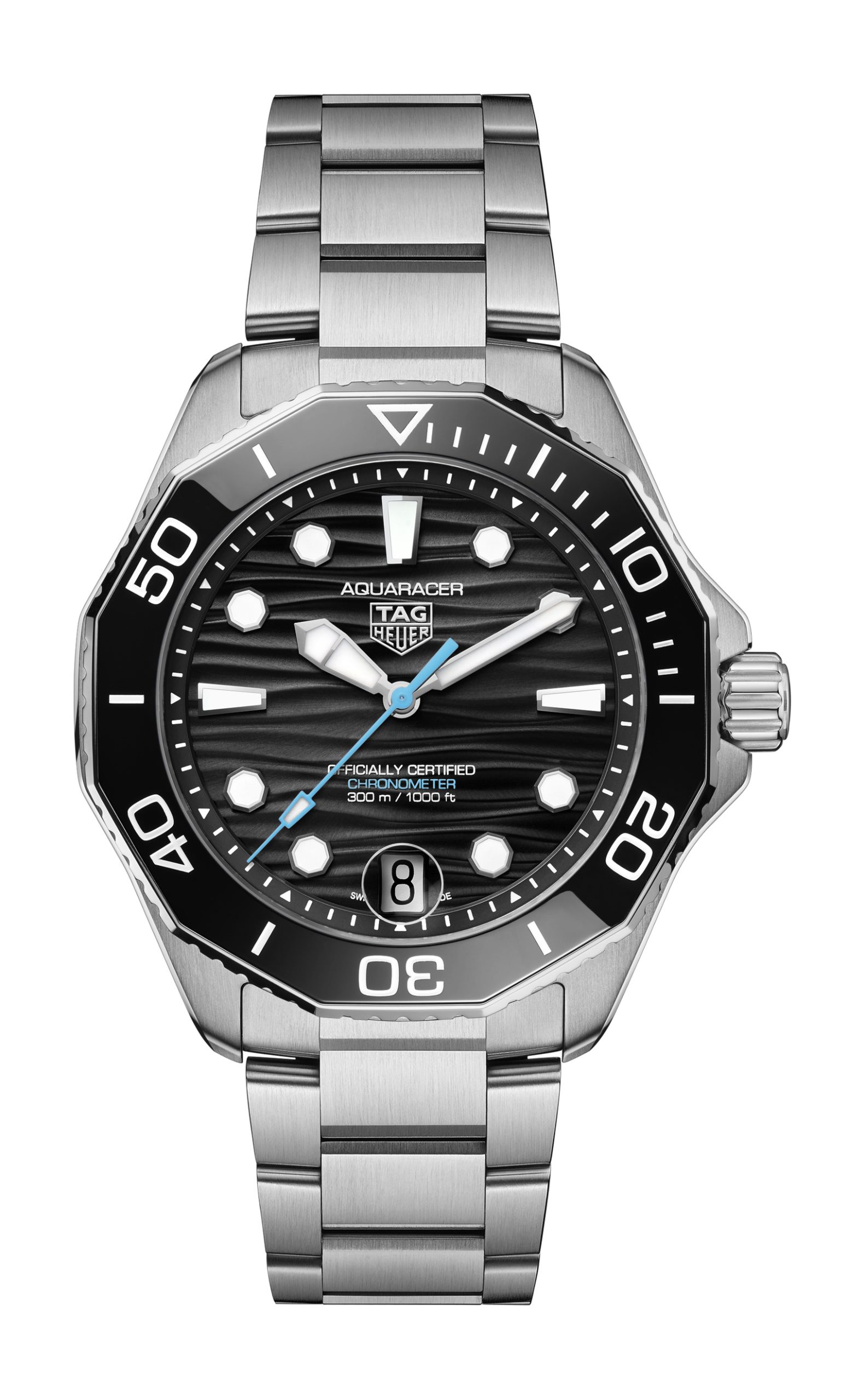 TAG Heuer Aquaracer Professional 300 Date luxury timepiece - detailed view