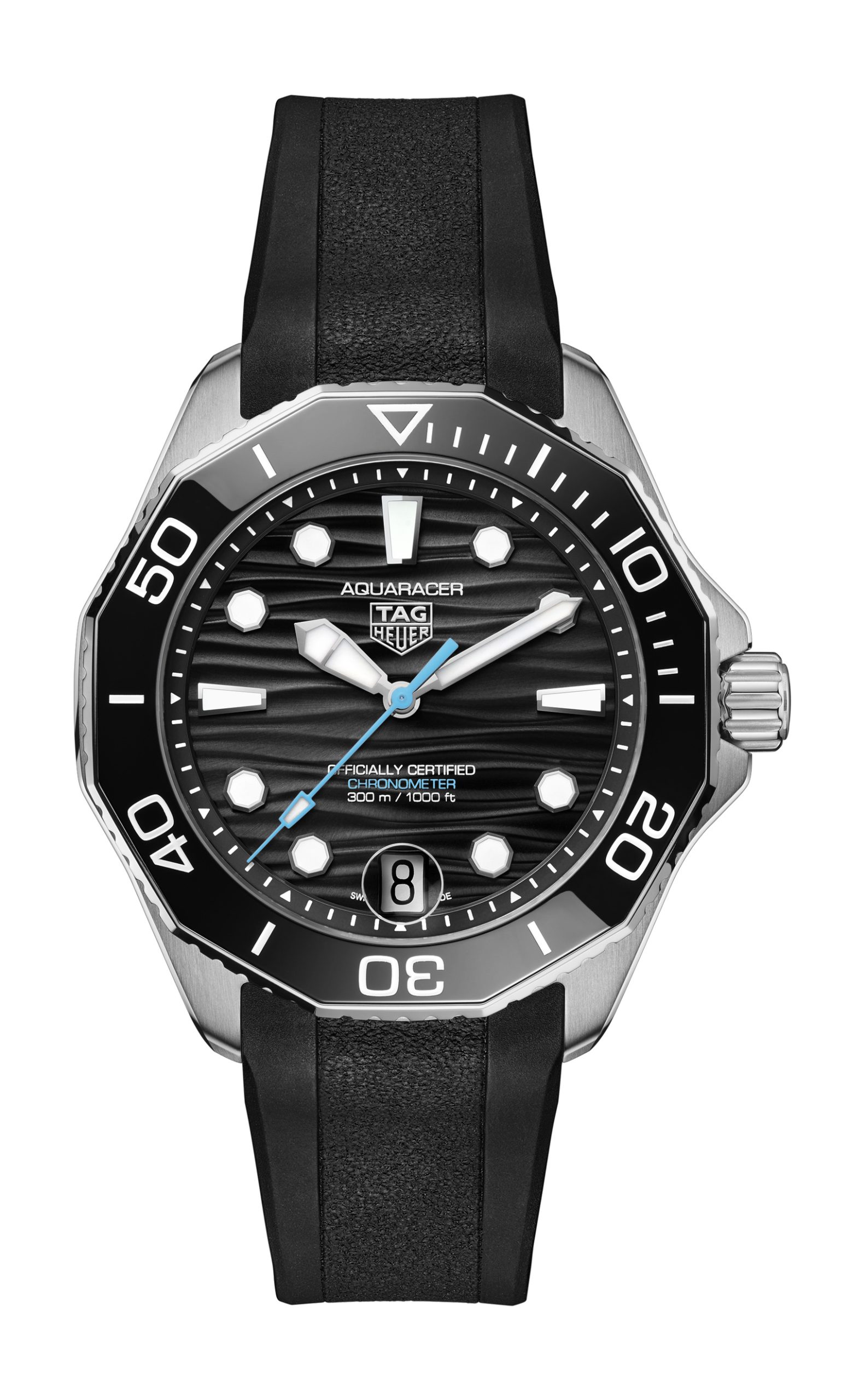 TAG Heuer Aquaracer Professional 300 Date luxury timepiece - detailed view