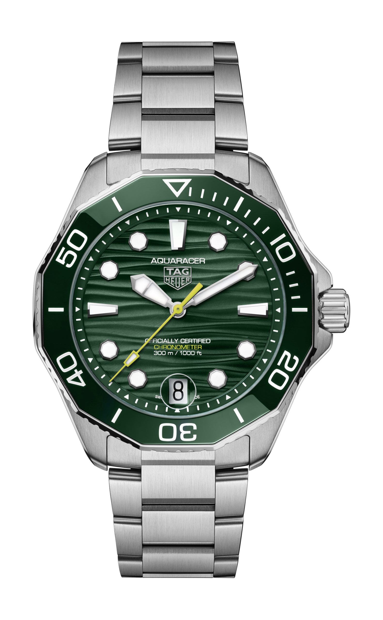 TAG Heuer Aquaracer Professional 300 Date luxury timepiece - detailed view
