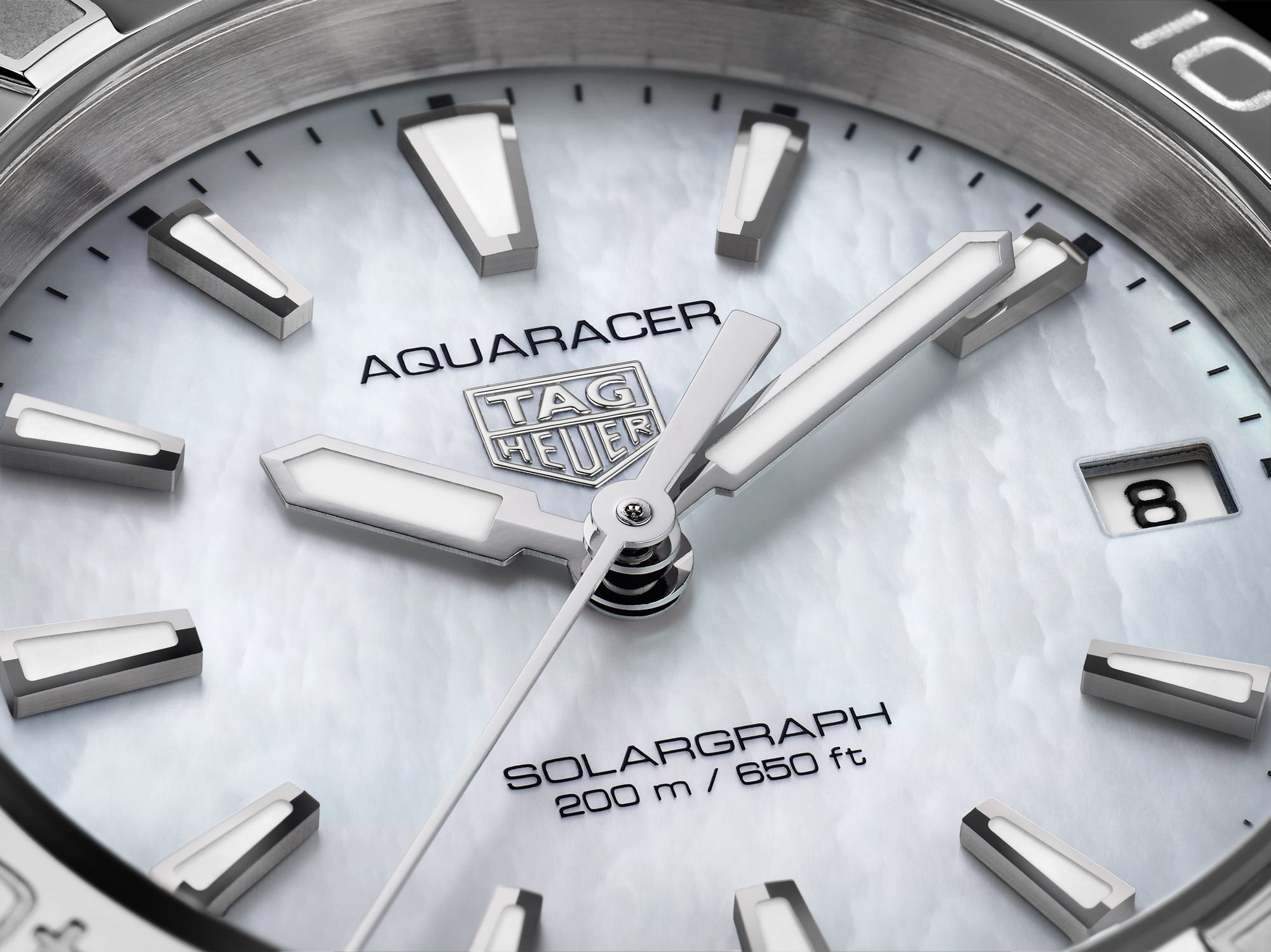TAG Heuer Aquaracer Professional 200 Solargraph - View 2