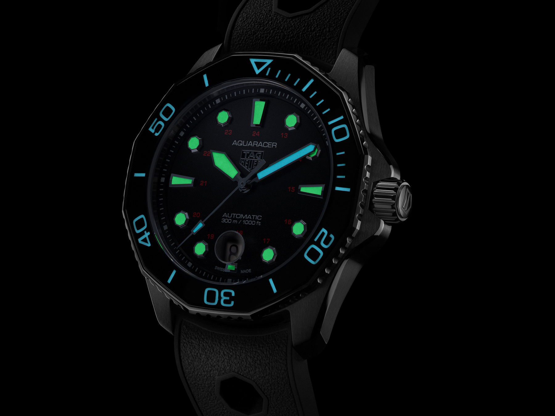 TAG Heuer Aquaracer Professional 300 Tribute to Ref. 844 Calibre 5 Automatic Limited Edition - View 2