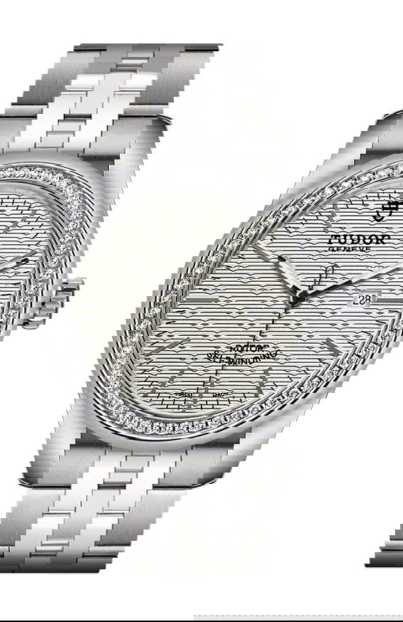 TUDOR Glamour Date luxury timepiece - detailed view