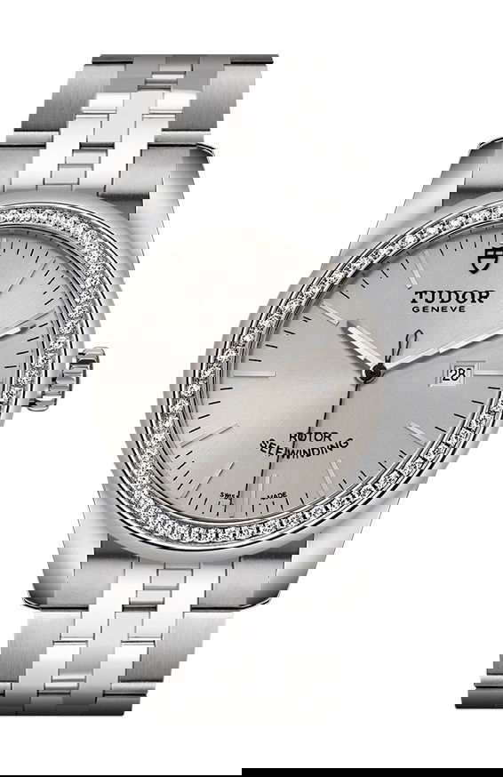 TUDOR Glamour Date luxury timepiece - detailed view