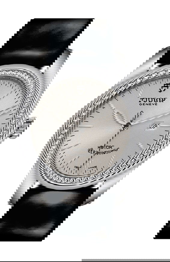 TUDOR Glamour Date luxury timepiece - detailed view