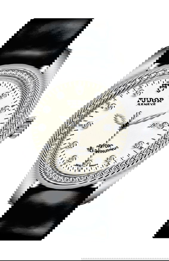 TUDOR Glamour Date luxury timepiece - detailed view