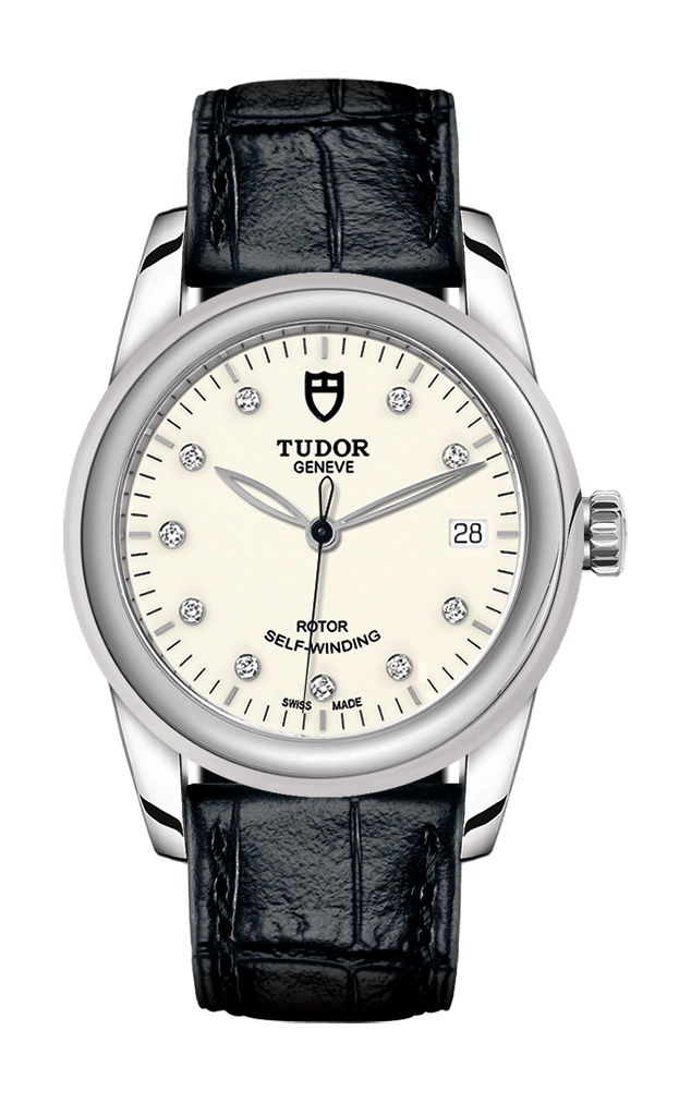 TUDOR Glamour Date luxury timepiece - detailed view