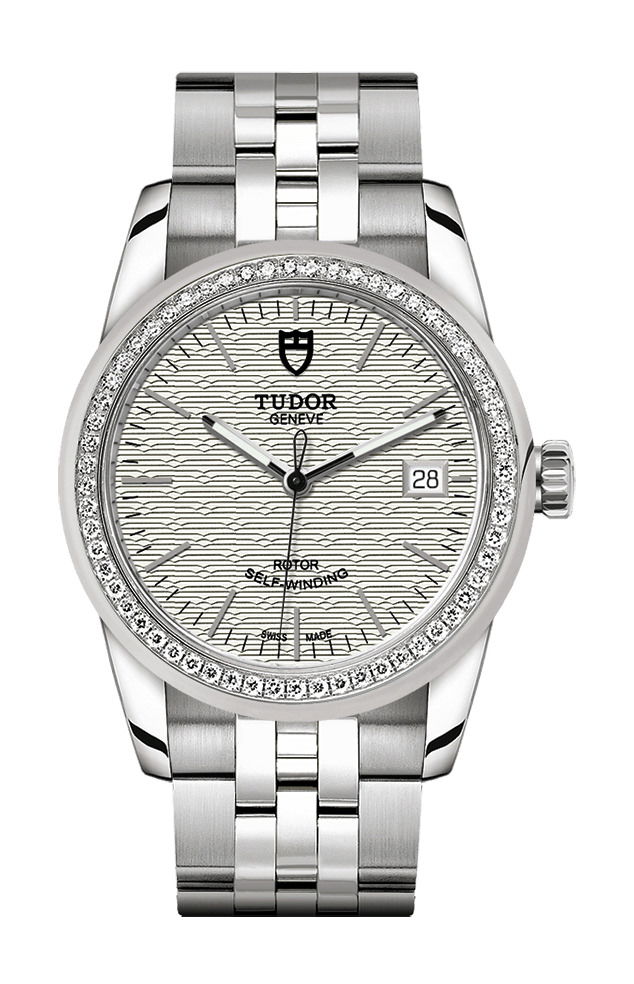 TUDOR Glamour Date luxury timepiece - detailed view