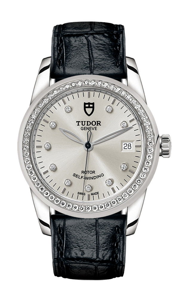 TUDOR Glamour Date luxury timepiece - detailed view