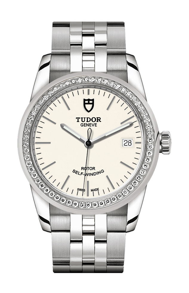 TUDOR Glamour Date luxury timepiece - detailed view